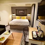 ホテル The Row Taksim イスタンブール