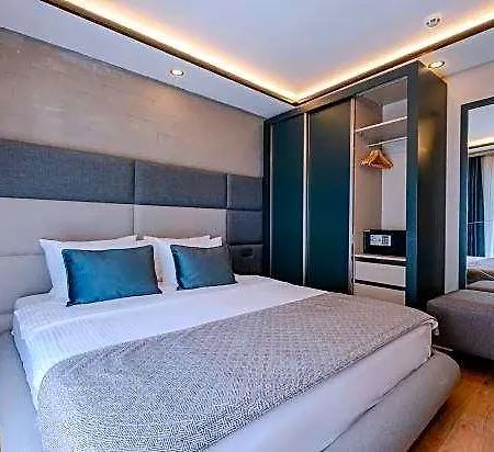 Отель The Row Taksim 3*